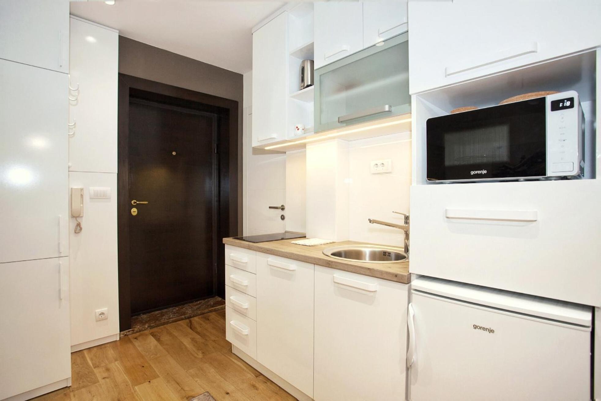 Hostgost Selected Suites - Skadarlija Square بلغراد المظهر الخارجي الصورة