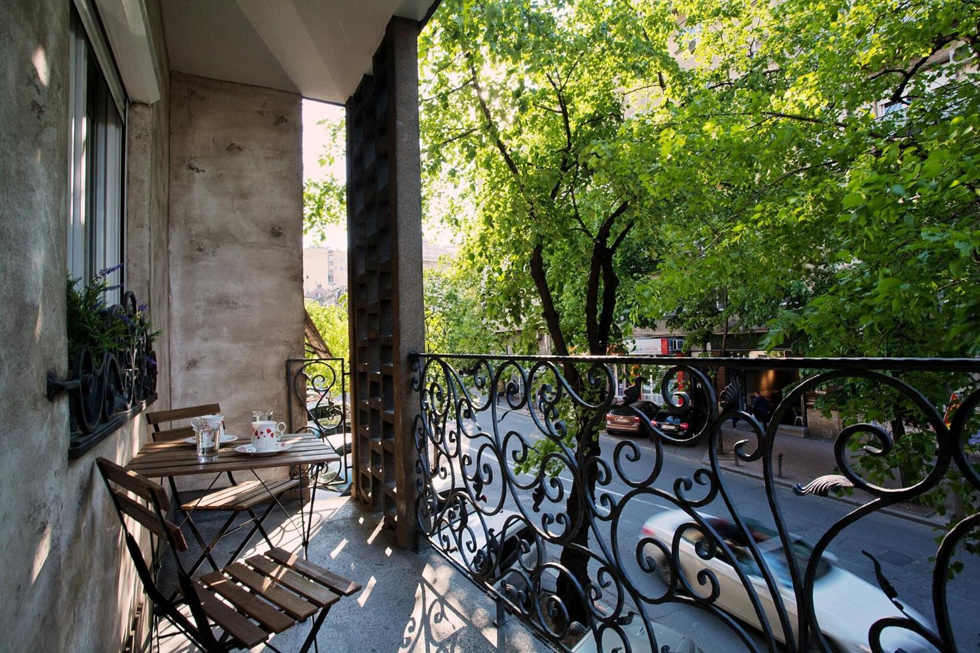 Hostgost Selected Suites - Skadarlija Square بلغراد المظهر الخارجي الصورة